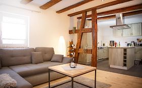 Winetime - modern - für 6 - Boxspringbetten - Netflix